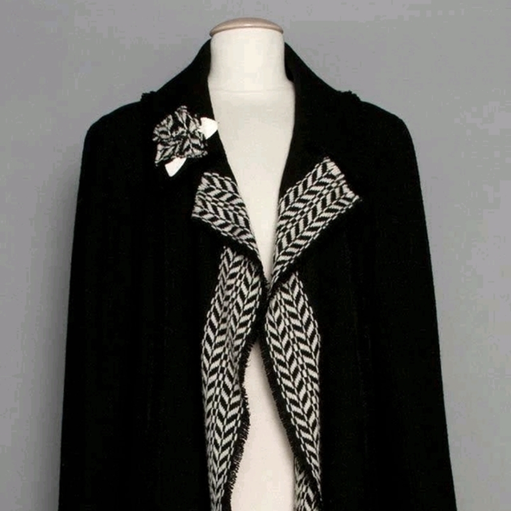 AUTHENTIC CHANEL 2004 WOOL COAT (Long)